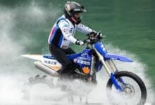 MDP el ceo de zxmoto bati el r cord guinness 1200x740 1 ¿Listo para surfear el asfalto? Descubre los secretos del hidroplaneo en vehículos modernos