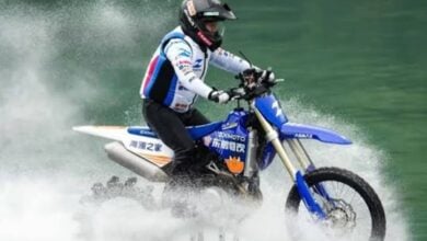 MDP el ceo de zxmoto bati el r cord guinness 1200x740 1 ¿Listo para surfear el asfalto? Descubre los secretos del hidroplaneo en vehículos modernos