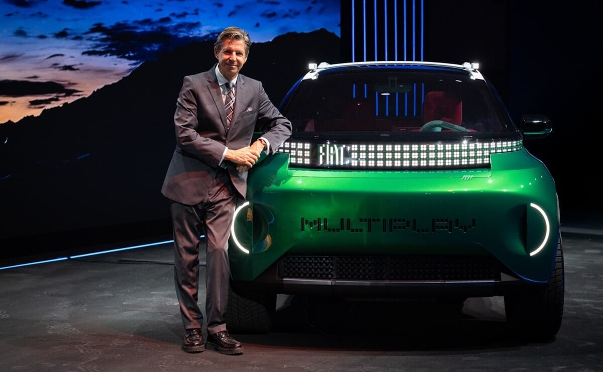 MDP fiat olivier francois Stellantis Deslumbra en París con Seis Concept Cars Innovadores