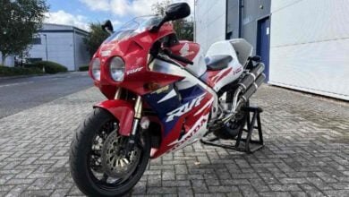 La Subasta que Hará Historia: Más de 200 Motos Clásicas en Solihull MDP honda RVF750R RC45 subasta 1 La Subasta que Hará Historia: Más de 200 Motos Clásicas en Solihull
