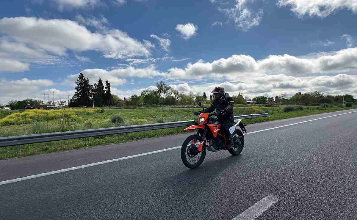 La Revolución Dentro de los 390cc: KTM Lanza sus Nuevas Opciones Off-Road MDP ktm 390 enduro r La Revolución Dentro de los 390cc: KTM Lanza sus Nuevas Opciones Off-Road