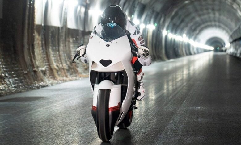 La Revolución de las Pistas: La WMC Mono RR y su Impacto en el Mundo Deportivo MDP moto deportiva motor yamaha2 La Revolución de las Pistas: La WMC Mono RR y su Impacto en el Mundo Deportivo