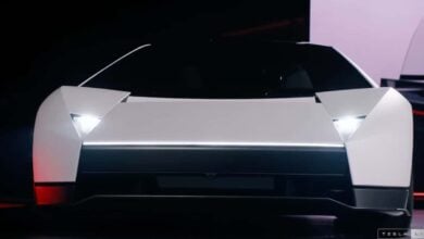 Revolucionario y Elegante: El Regreso del Roadster que Estábamos Esperando MDP ocho a os de espera y el tesla roadster 1200x740 1 Revolucionario y Elegante: El Regreso del Roadster que Estábamos Esperando