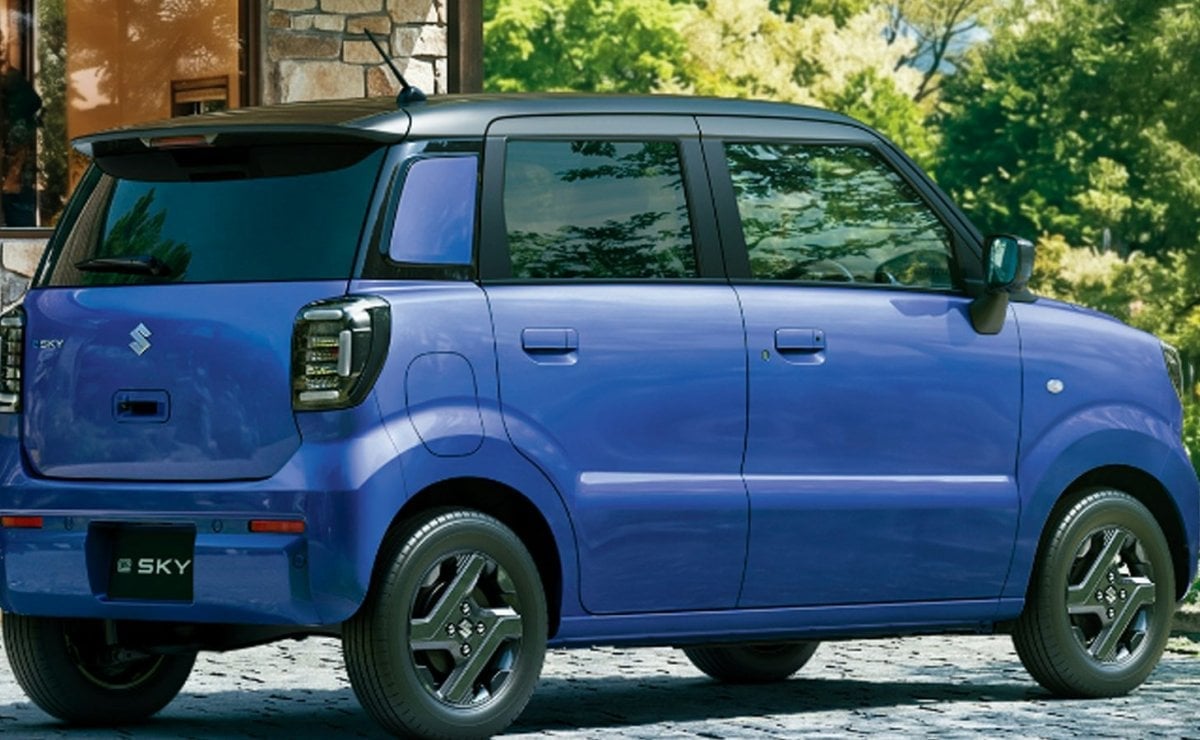 MDP suzuki e sky1 Suzuki e-Sky: El Kei Car Eléctrico que Revitaliza la Movilidad Urbana