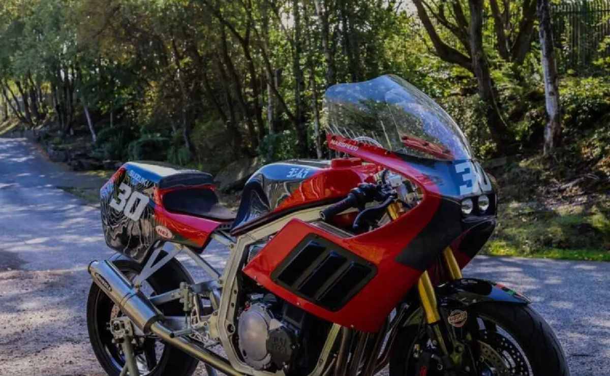 MDP suzukiGSX R Slabside 2 La Nabspeed Moto 7/11 Heaven: Una Joya Restomod que Revive la Épica Suzuki GSX-R750 de los 80