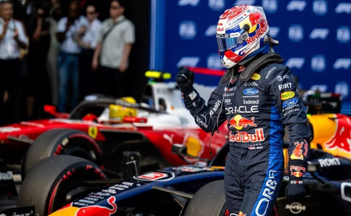 Un Viaje en el Tiempo: La Magia de los Autos Históricos Deslumbra en el Parque MDP verstappen le saca solo 0 298 segundos a 1200x740 1 1 Un Viaje en el Tiempo: La Magia de los Autos Históricos Deslumbra en el Parque