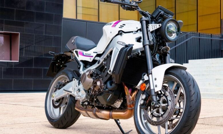 MDP yamaha xsr900 pink4 La Nueva Yamaha XSR900 2027: Una Revolución Neon White